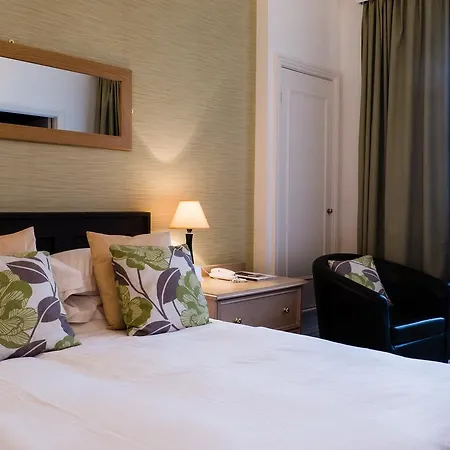The Beachfield Guest Guest house 4*