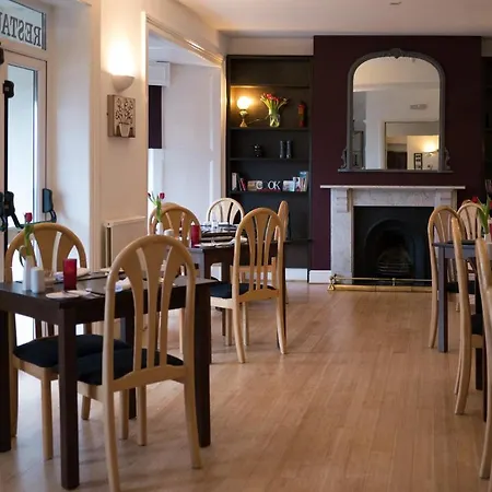 The Beachfield Guest Guest house 4*